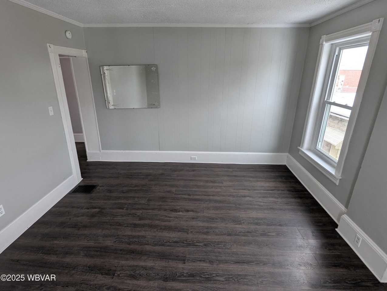 1612 Memorial Avenue #2ndFL - Photo 5 of 17