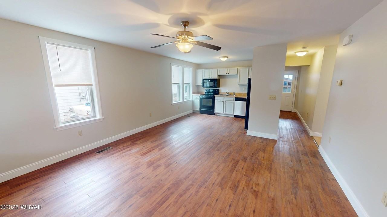 221 Valley Street - Photo 2 of 7