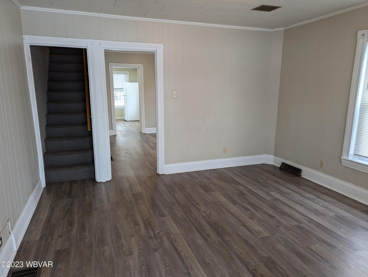 527 8th Avenue - Photo 3 of 12