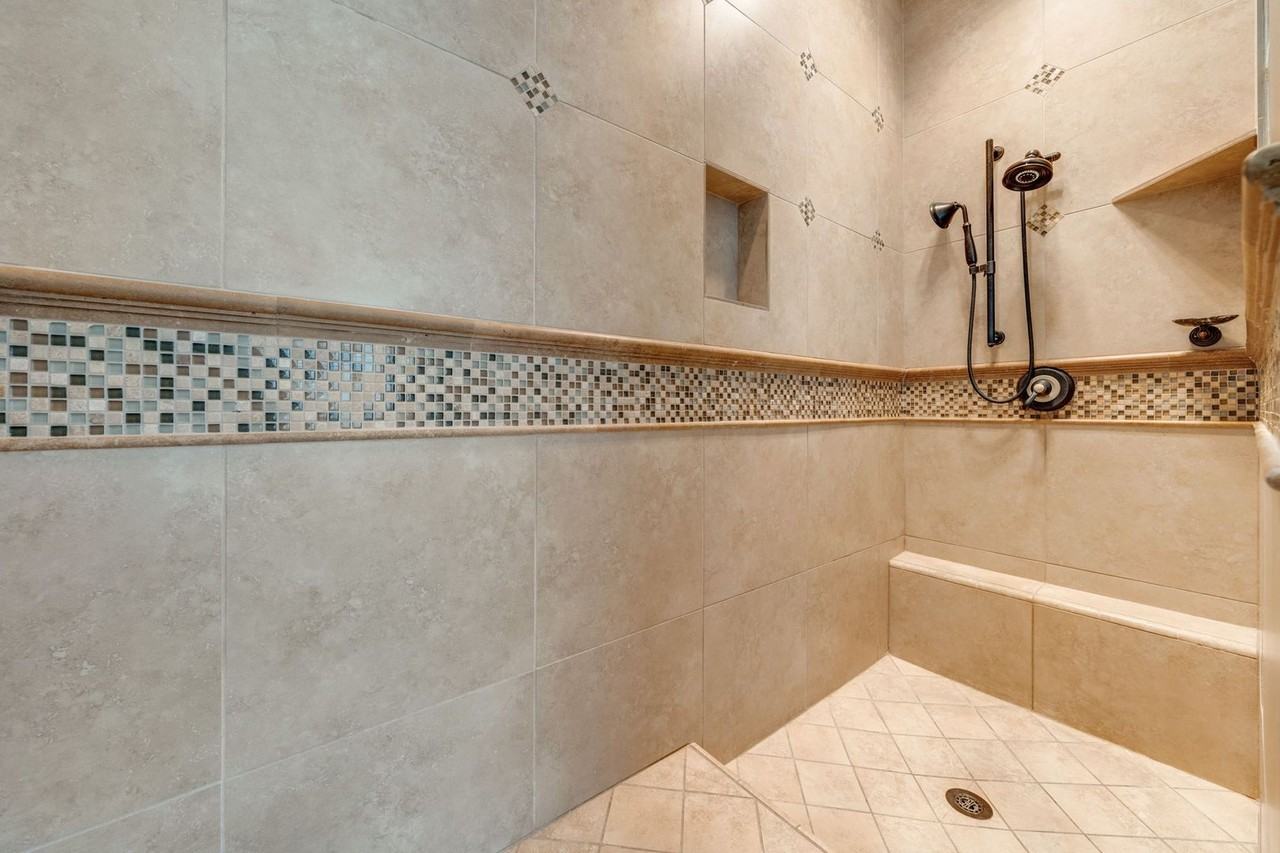 5035 Tesoro Way - Photo 4 of 50