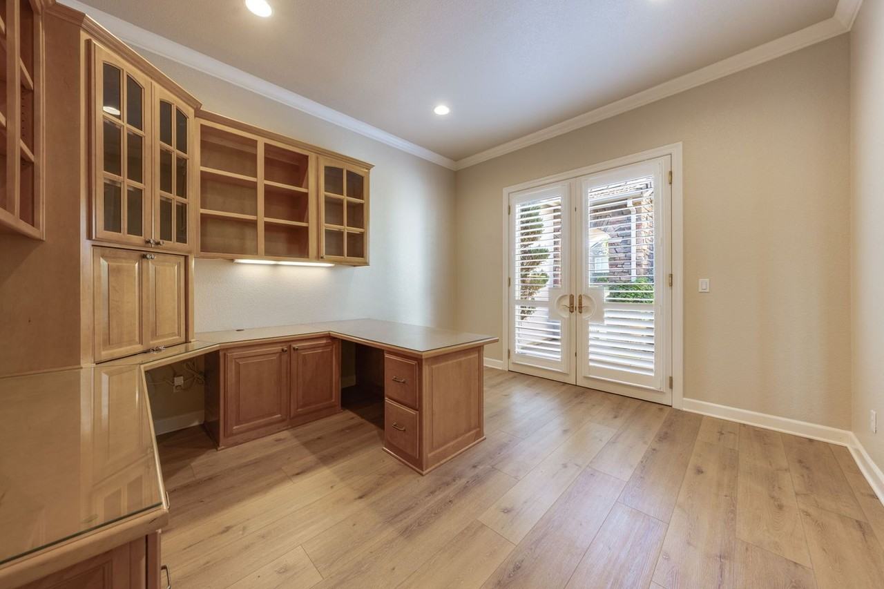 5035 Tesoro Way - Photo 5 of 50