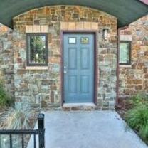 214 Willow St - Photo 1 of 1