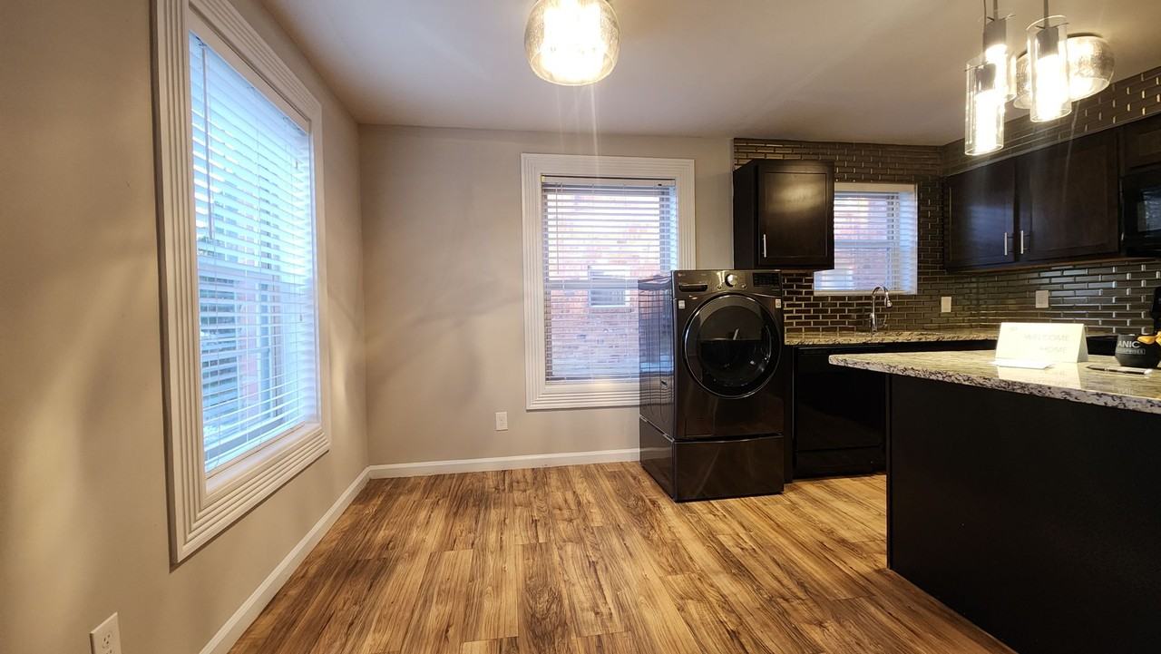 Anic Crossings - Photo 2 of 13