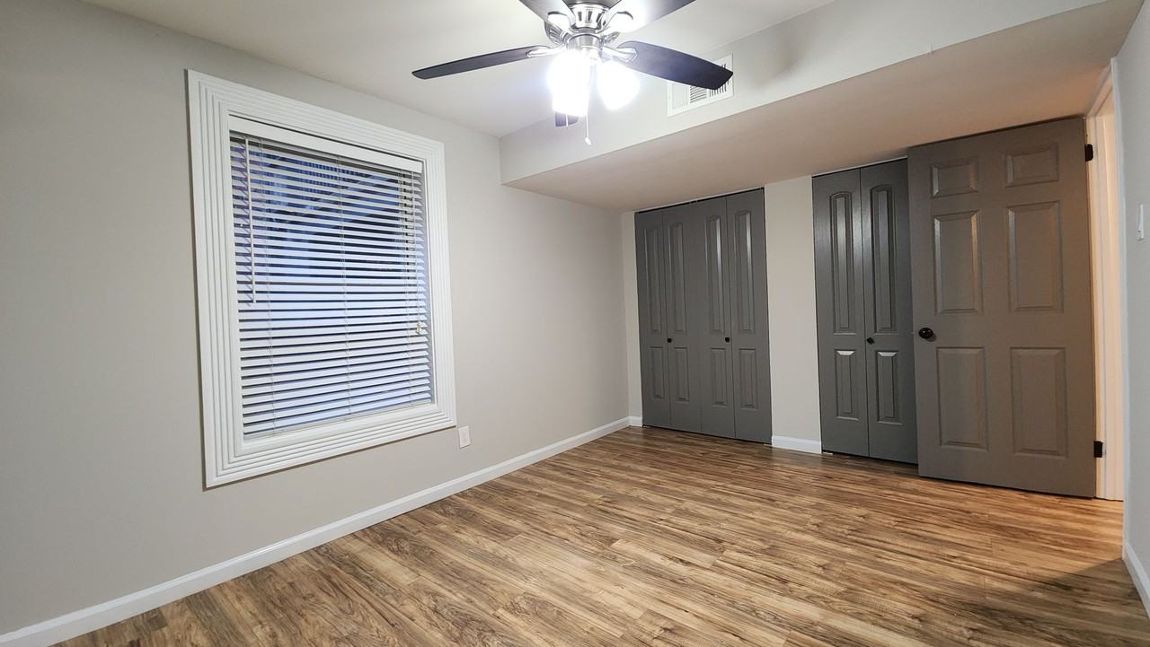 Anic Crossings - Photo 4 of 13