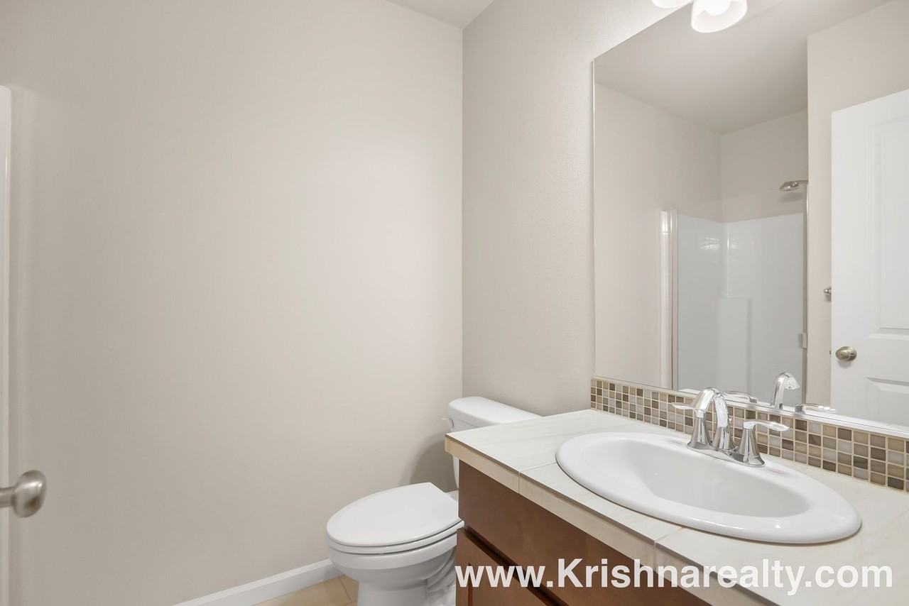 16920 Northwest Viola Street - Photo 3 of 23