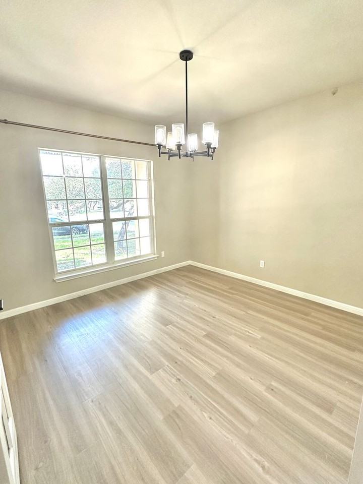 3450 Shiraz Loop - Photo 7 of 39