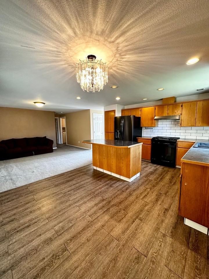 7107 Ne 148th Ct - Photo 4 of 21