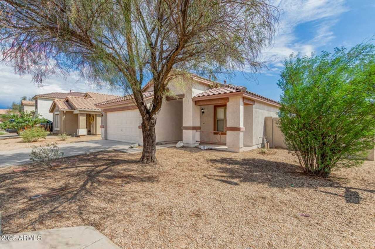 4803 N 92nd Ln - Photo 2 of 14