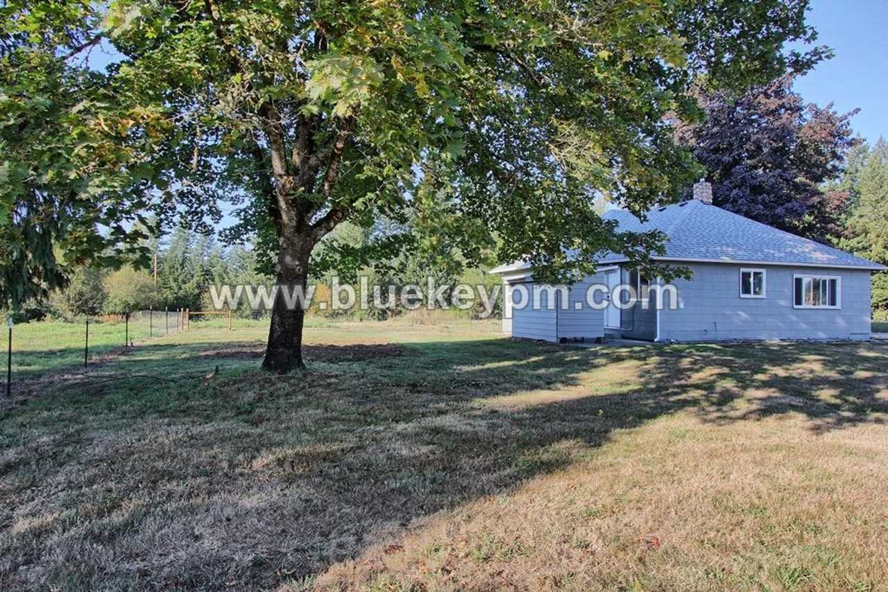 34504 Ne Amboy Rd - Photo 2 of 15