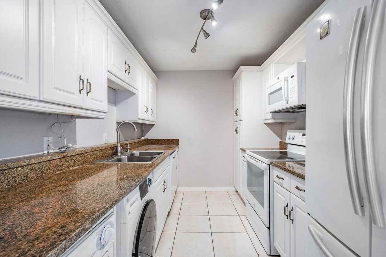 3211 W Swann Ave #907 - Photo 6 of 35