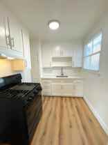 LB4339 - Photo 1 of 1