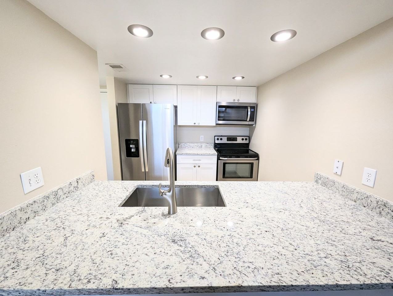 14140 E Temple Dr #U9 - Photo 7 of 21