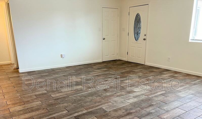 2443 Marmora Street - Photo 4 of 24