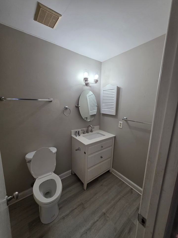 30909 Augusta Mall - Photo 7 of 10