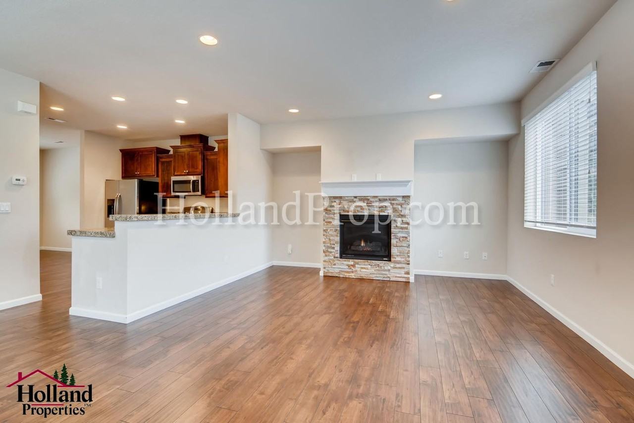 10449 Ne Avery Way - Photo 4 of 28