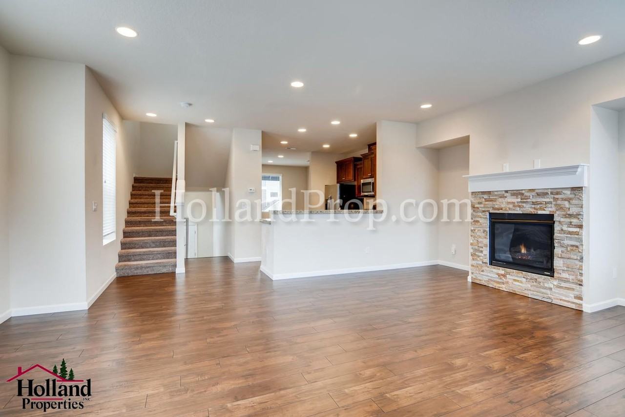 10449 Ne Avery Way - Photo 5 of 28