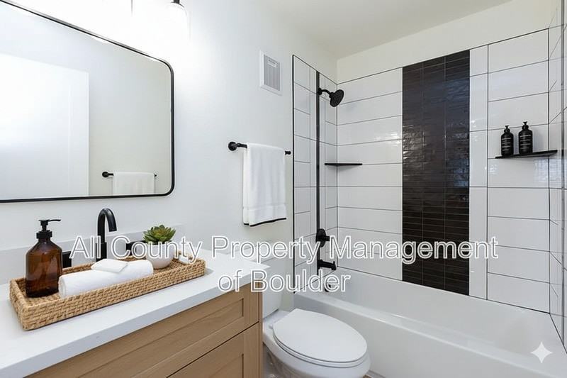 948 North Street #16 - Photo 4 of 24