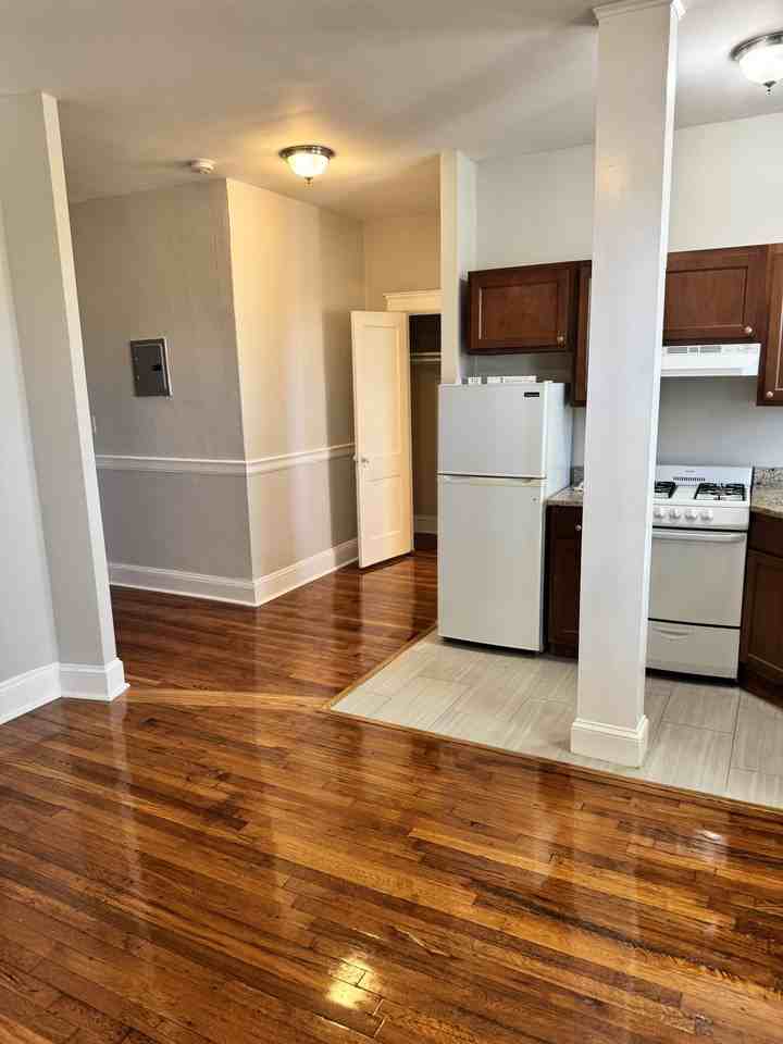 1196 Commonwealth Ave #22