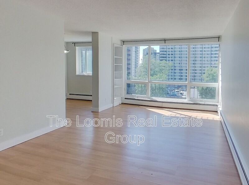 10135 120 St Nw #503 - Photo 2 of 18