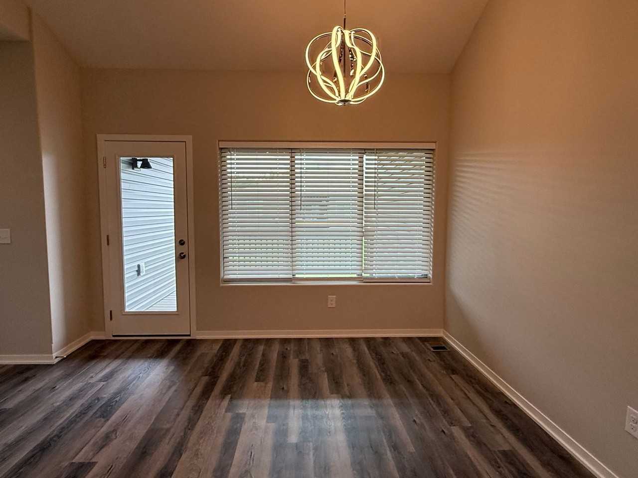 217 Deep Water Dr - Photo 4 of 24