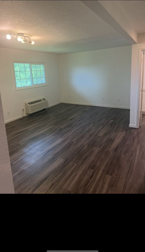 1416 Gilbert Charles City - Photo 3 of 8