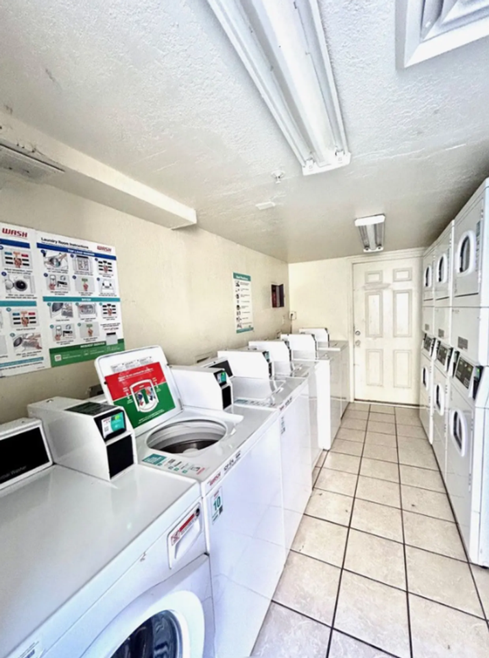 Buenas on Thunderbird - Photo 5 of 32