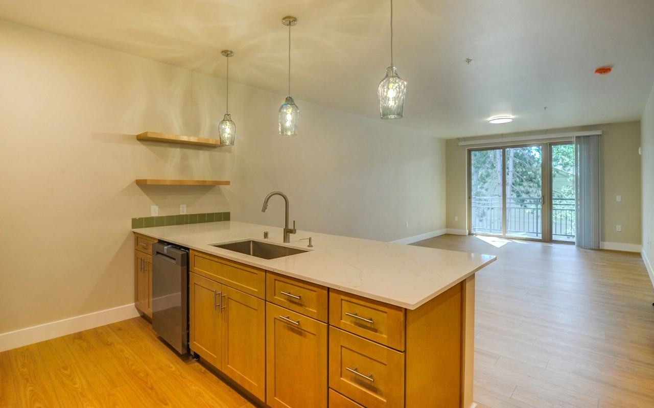 Emery Landing - Photo 4 of 23