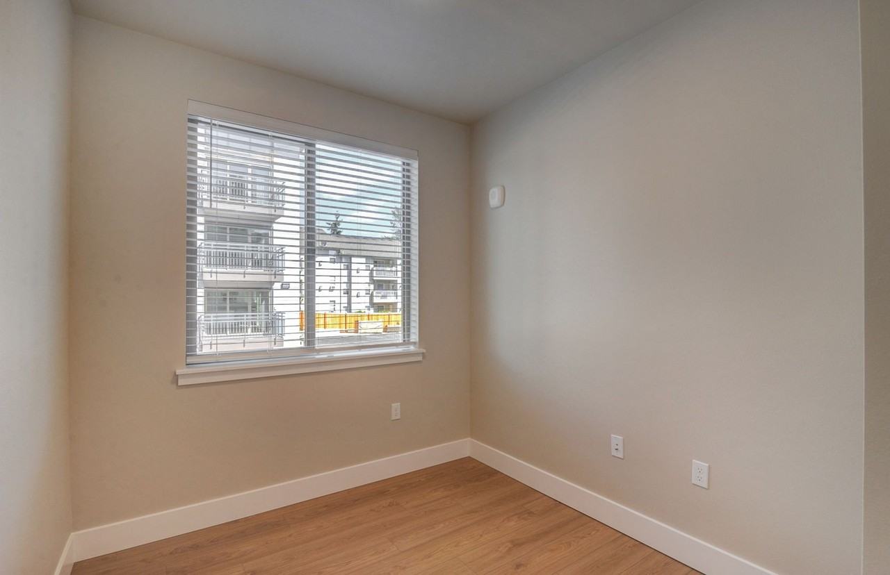 Emery Landing - Photo 7 of 23