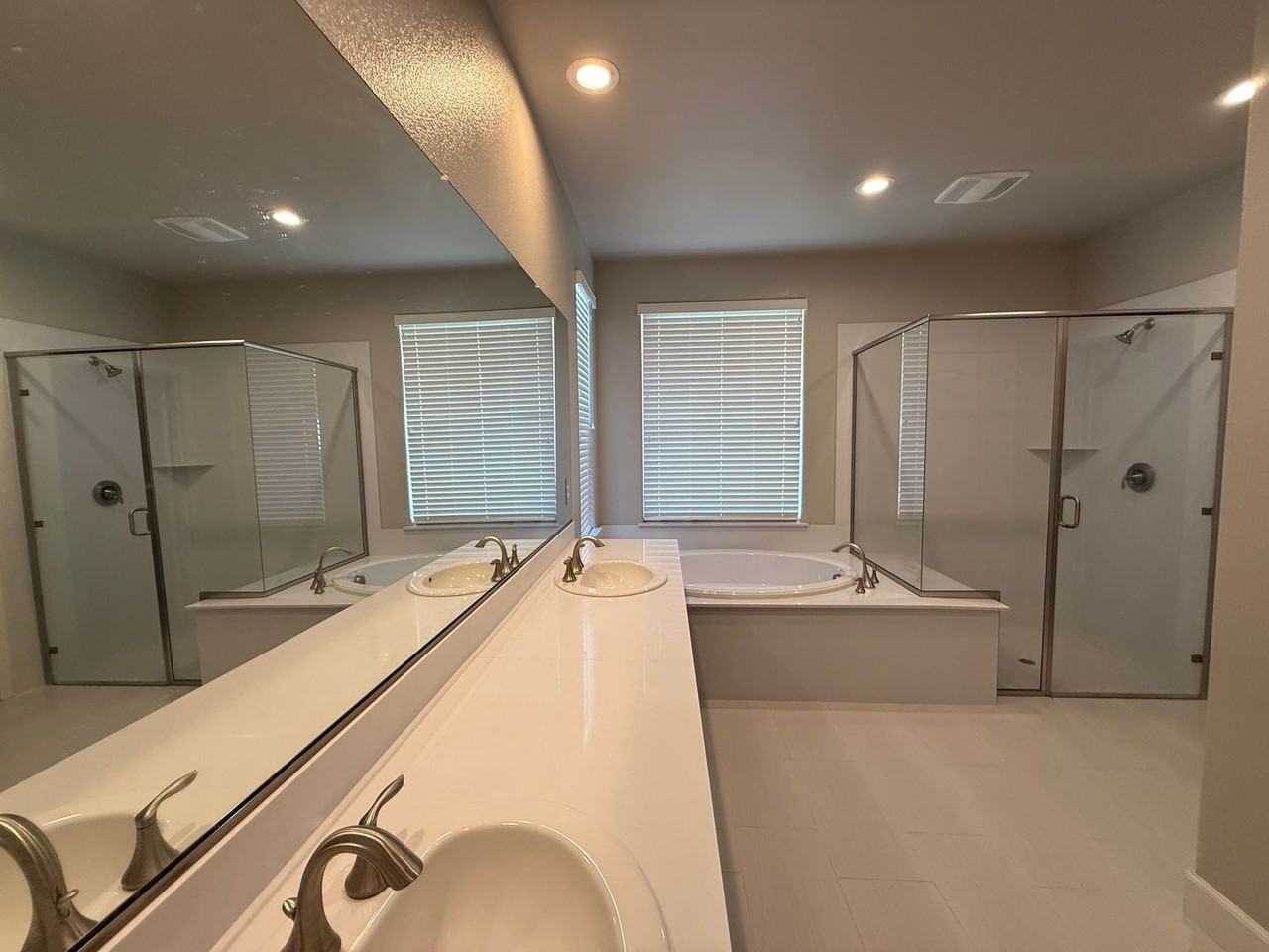 901 Persimmon Ter - Photo 6 of 12