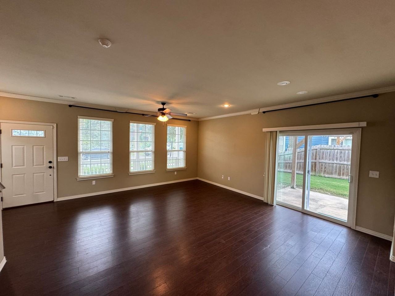626 N Tennyson Ln - Photo 2 of 29