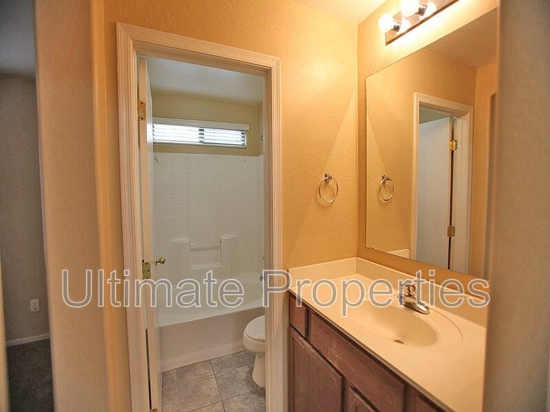 5947 S 249th Dr - Photo 3 of 11