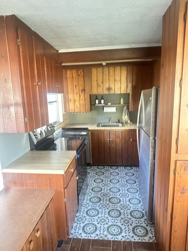 3209 Albert St - Photo 2 of 11