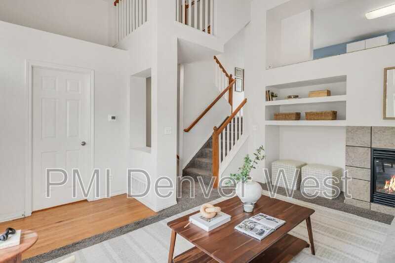 9369 Longs Peak Dr - Photo 4 of 18