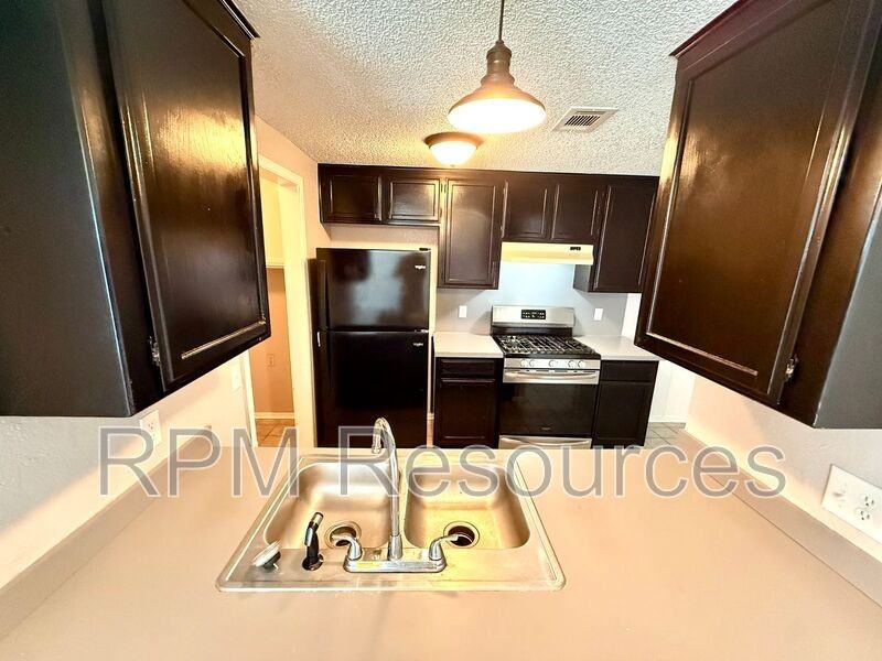 12409 Sw 2nd St - Photo 5 of 14