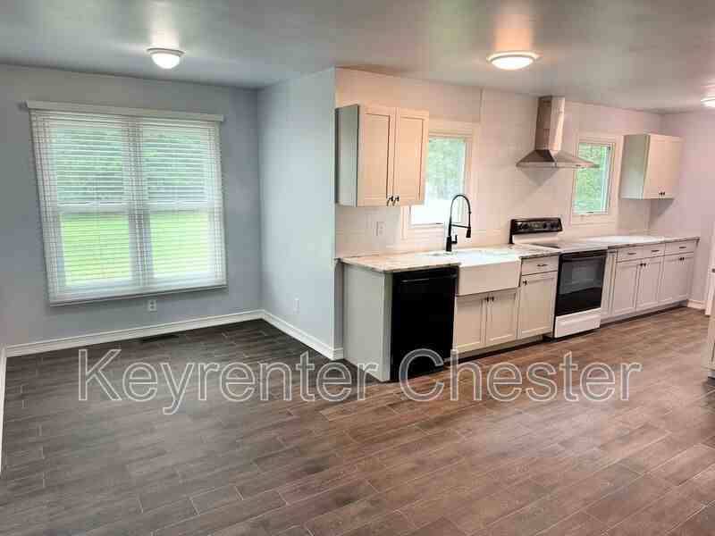 7515 Fawndale Drive - Photo 2 of 20