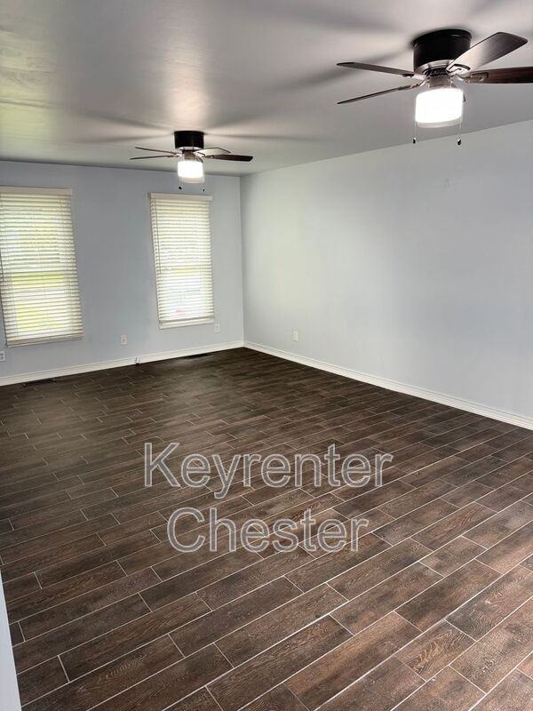 7515 Fawndale Drive - Photo 6 of 20