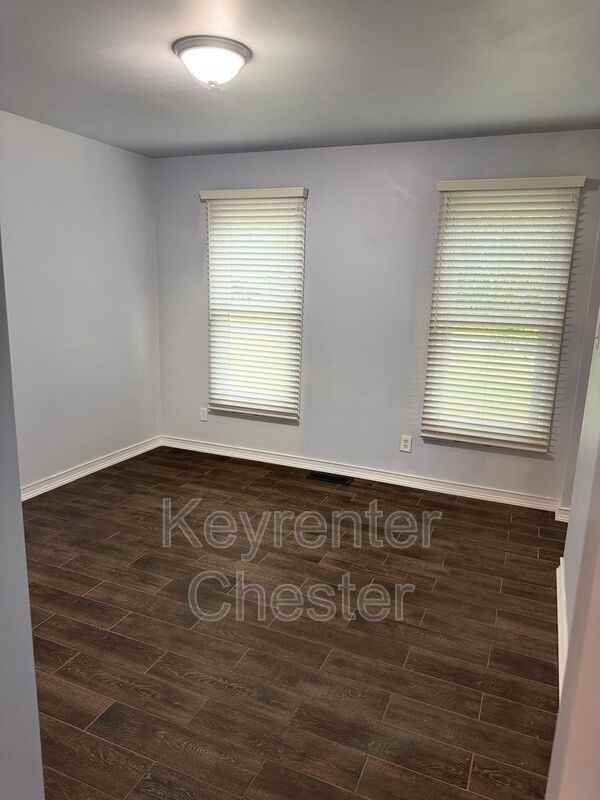 7515 Fawndale Drive - Photo 7 of 20