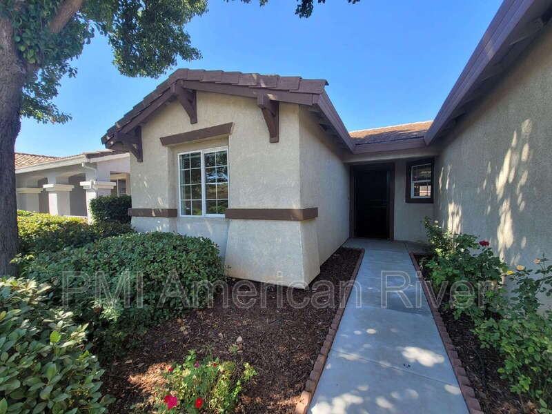 4578 Excelsior Rd - Photo 3 of 20