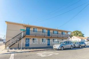 1529 23rd St #B - Photo 1 of 1
