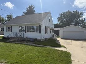 2415 14th Ave - Photo 1 of 1