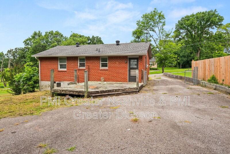 111 River Rd - Photo 3 of 15