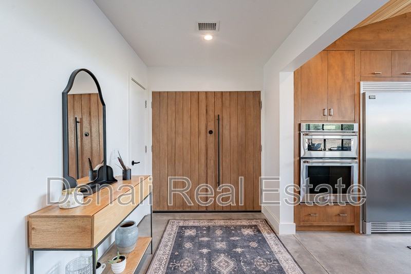 35300 North 48th Street - Photo 3 of 48