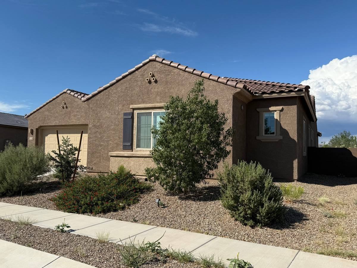 2714 W Plateau Ridge Dr - Photo 2 of 10