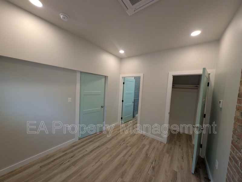 816 1/2 13th St Nw - Photo 6 of 16