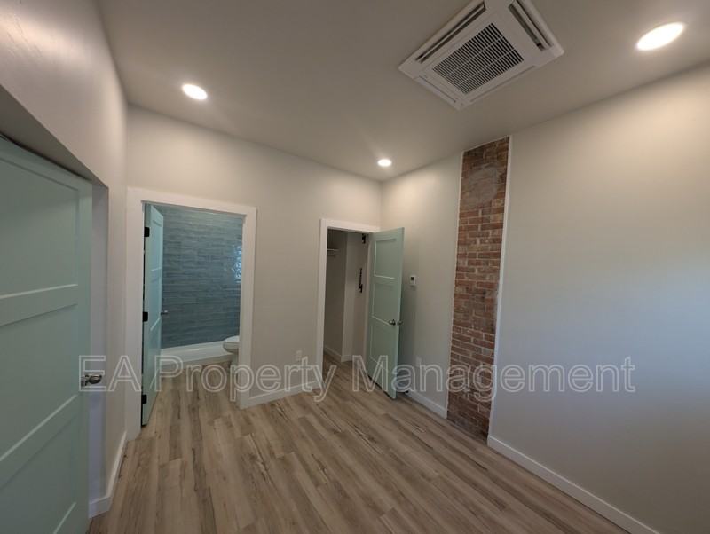 816 1/2 13th St Nw - Photo 7 of 16