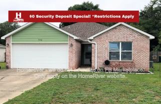 702 Oaklawn St - Photo 1 of 1