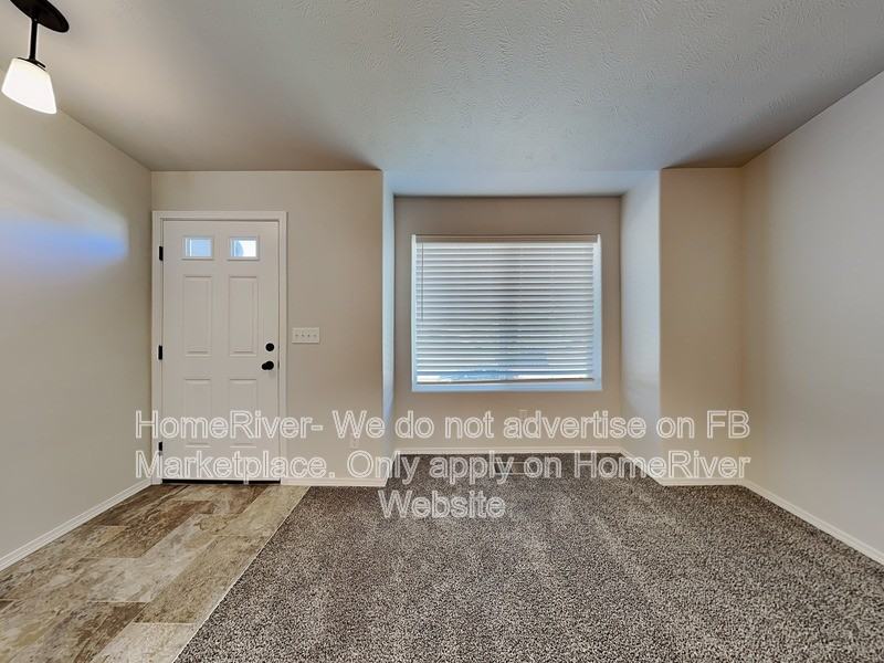 18134 E Selkirk Estates Rd - Photo 4 of 29