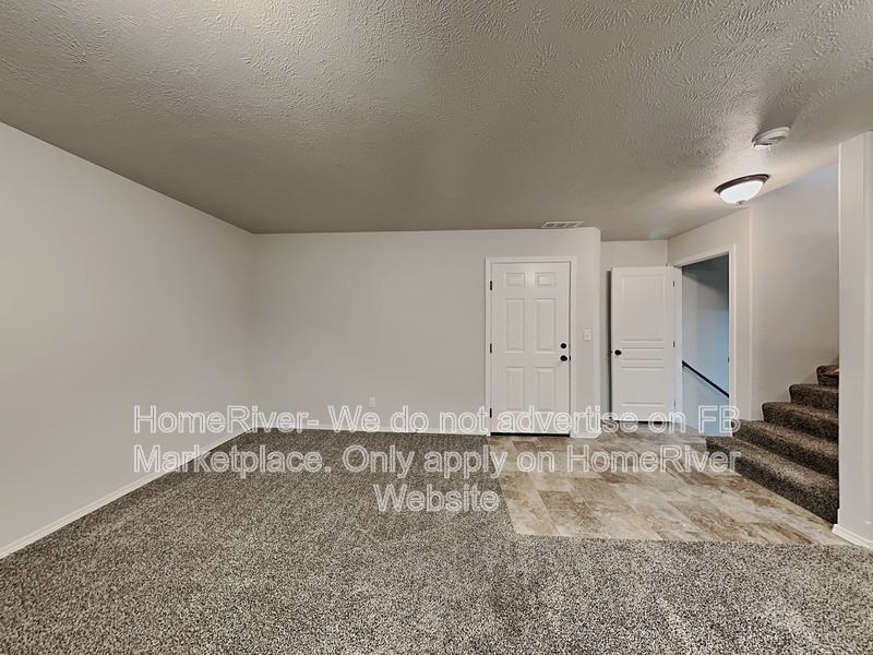 18134 E Selkirk Estates Rd - Photo 6 of 29