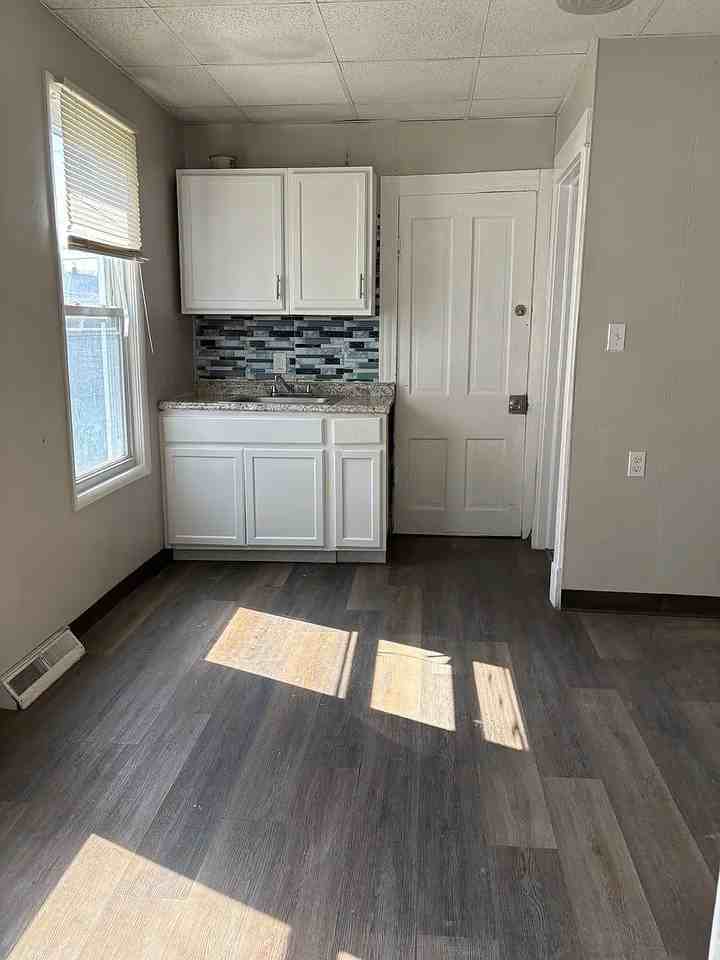 6819 Hope Ave - Photo 4 of 6