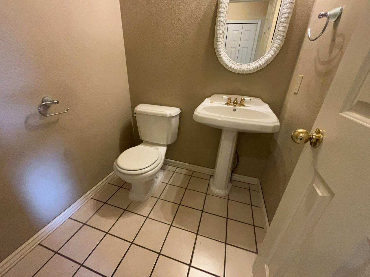 2170 Wickes Rd - Photo 7 of 17